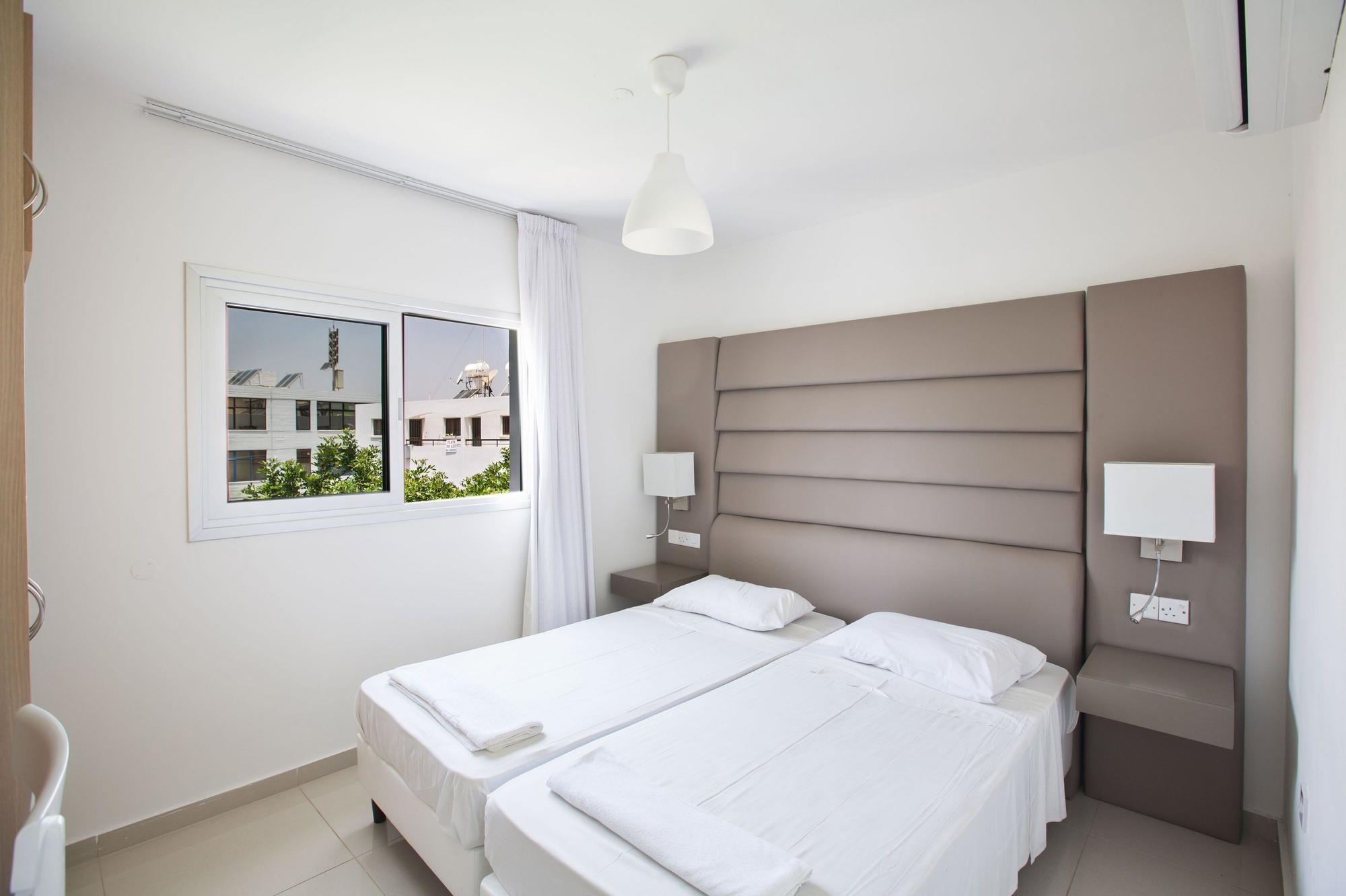 Tsokkos Holidays Hotel Apartments Agia Napa Buitenkant foto